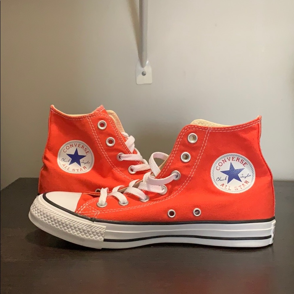 Converse High Top Orange